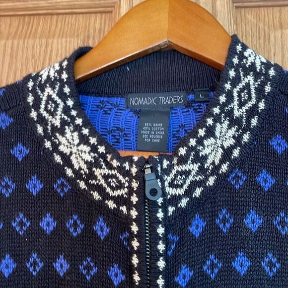 NOMADIC TRADERS Fair Isle Snowflake Zip Up Cardigan - Picture 4 of 9